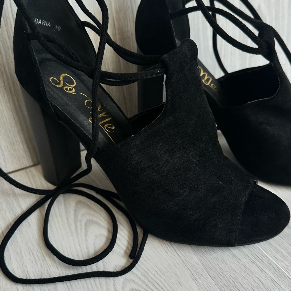 So Me Black Lace-Up Peep-Toe Heels